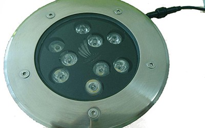 چراغ استخر توکار دماتجهیز 27 وات-4