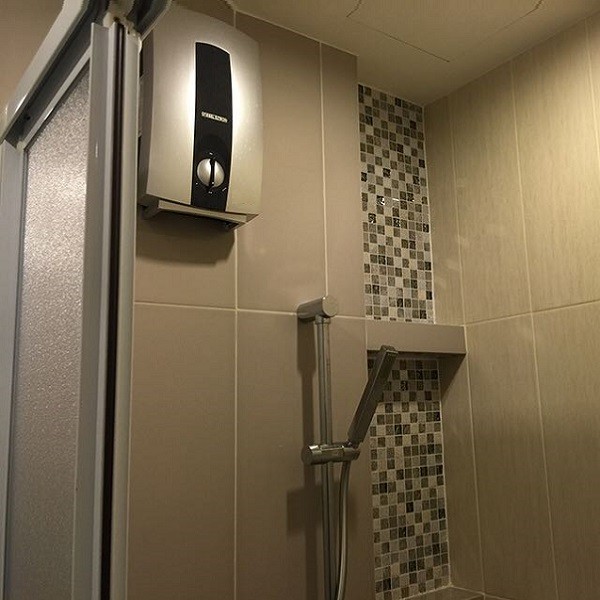 آبگرمکن برقی بدون مخزن استیبل الترون DHC 8 EC-1